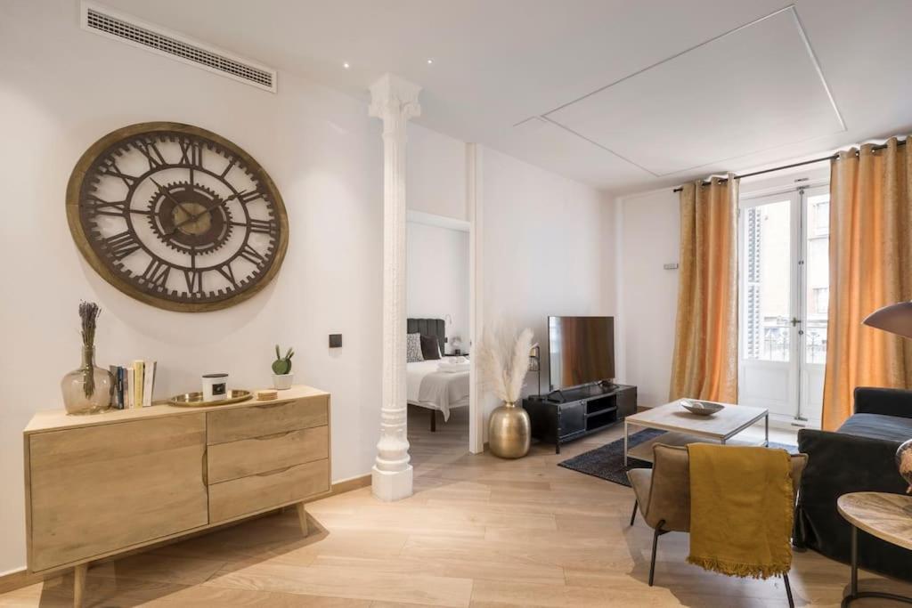 Lujoso Apartamento Cerca De Plaza Mayor Madrid Exteriör bild